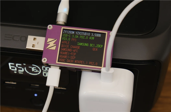 苹果40W动态电源适配器实测：峰值60W 能跑18分钟