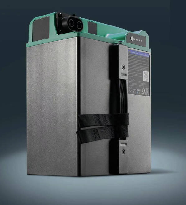 24999元起 五羊本田电摩E-VO GT开售：三元锂电池 支持汽车充电桩