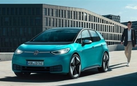 美国正式实施美欧贸易协议：欧盟汽车被征收15%关税