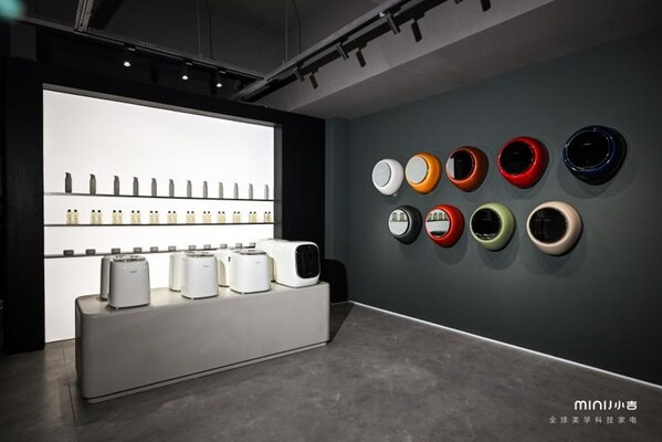 十年坚守"美学与科技" ，MINIJ小吉以智造溯源之旅开启品牌新篇章