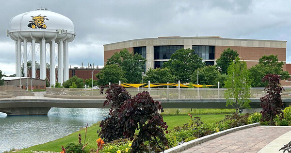 Altair 与美国威奇托州立大学国家航空航天研究所签署战略备忘录，加速航空航天领域创新步伐