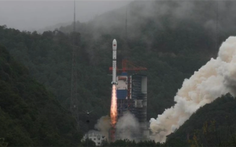 长二丁火箭百发百胜！试验三十号卫星01、02星成功入轨