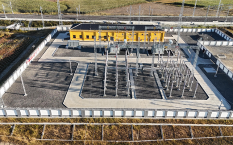 我国在建最北高铁迎来新进展：供电专业首件工程通过评估