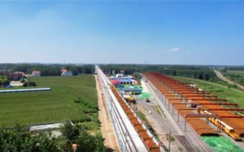 雄商高铁全线铺轨：设计时速350公里 正线552公里