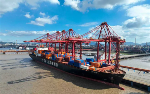 宁波舟山港开通首条北极航道航线：相较传统航线可缩短22天