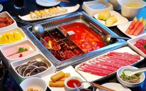 小伙豪饮火锅汤后痛风发作无法行走：高嘌呤使尿酸值飙升