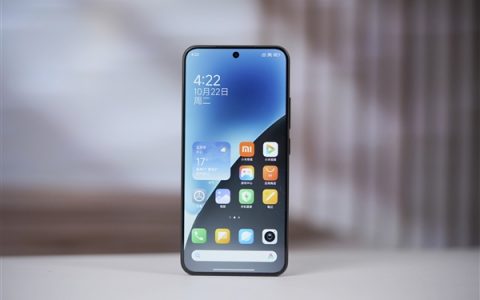 正面刚苹果！博主：选小米17还是iPhone 17将是未来一年最热话题