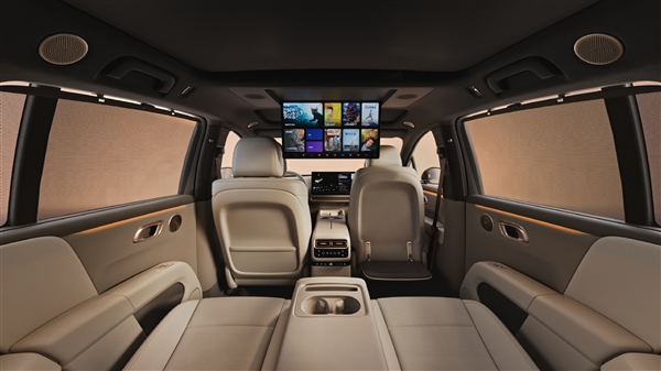 依旧熟悉的模样 理想i6内饰官图发布：冰箱彩电大沙发一应俱全