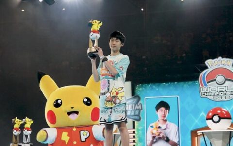 2025宝可梦世界锦标赛VG.RyanL少年组冠军颁奖现场