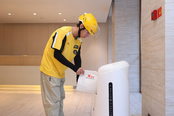 特步携手美团闪购，开启运动装备"30分钟达"时代