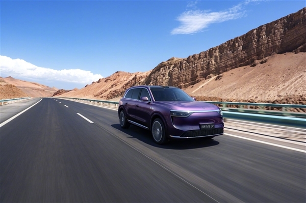 问界M8九月份卖出2.12万辆：力压奥迪奔驰成40万级不分车型销冠