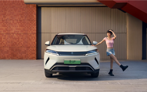 乘联会崔东树：9月中国新能源汽车均价首次跌破16万