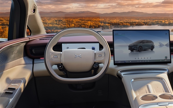 配60升大油箱 小鹏X9增程版内饰公开：全车用4.2米进口真木