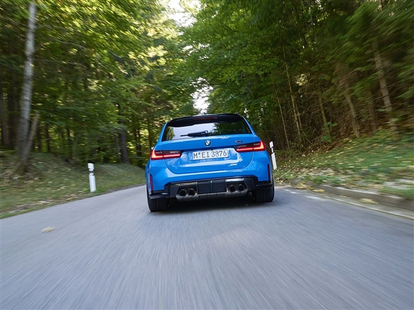 3.0T“机皇” 零百仅3.6秒！全新宝马M3旅行版即将中国首发
