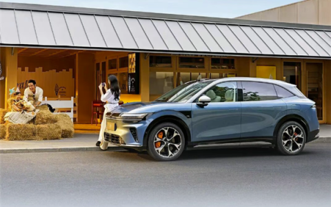 全栈900V充电只需10分钟！焕新极氪7X开售：立省5000元