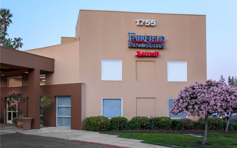 远超法规49℃上限！美国男子在酒店洗澡被热水烫死