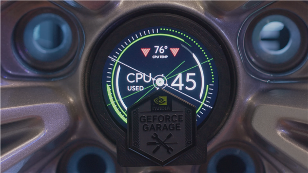 RTX 5080整机塞进保时捷911轮毂！通过钥匙开机重启