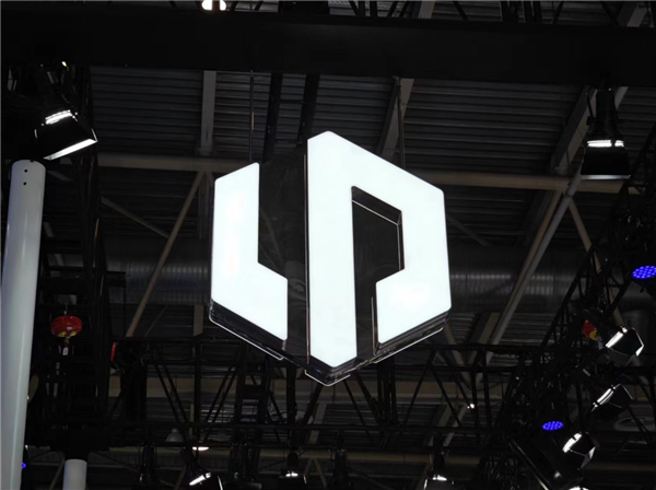 如何应对事故！零跑回应：无论谁的责任 车主人身安全是第一位