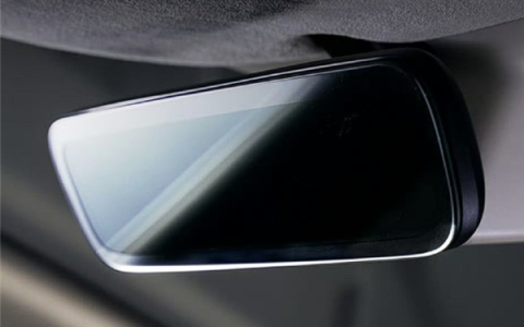 2580元 智界R7流媒体后视镜预售：暴雨天气也清晰