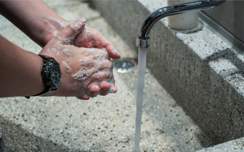 别让双手变“毒窝”！当代年轻人《手部生存指南》来了