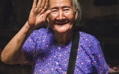 再+1岁！中国人均预期寿命将提至80岁左右