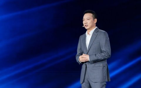 从OS到AI OS：荣耀MagicOS 10定义AI OS新时代