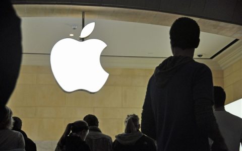 重现iPhone X颠覆性时刻！苹果2027年跳过19命名iPhone 20