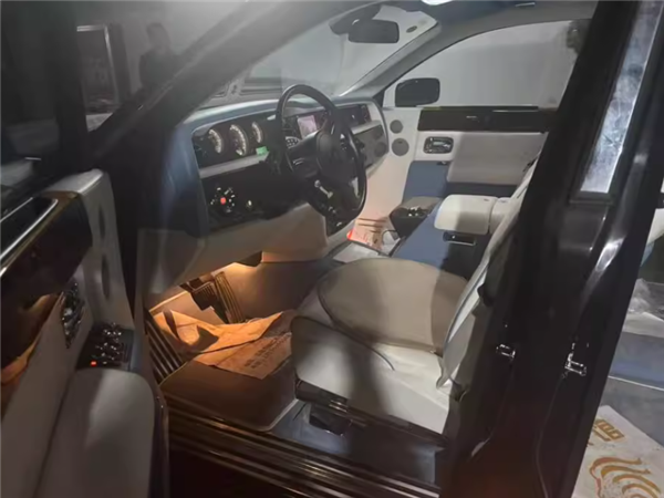 晋A99999劳斯莱斯154.4万元起拍 车牌号不拍卖