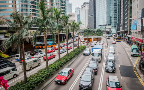 “粤车南下”香港政策正式公布 广东4城私家车可直接开进香港市区