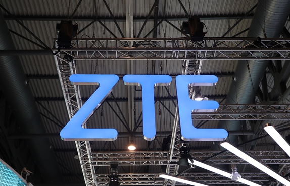 中兴通讯AI攻克芯片检测难题：3秒完成单图检测 效率提升60倍