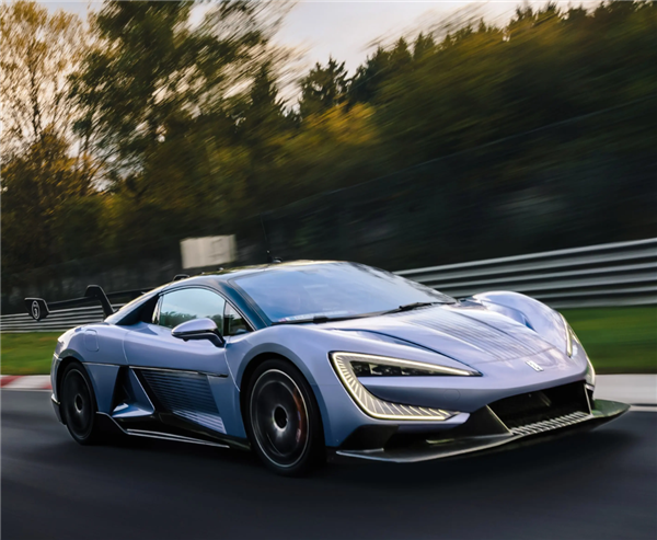 能保值的超跑 比亚迪仰望U9涨价到180万