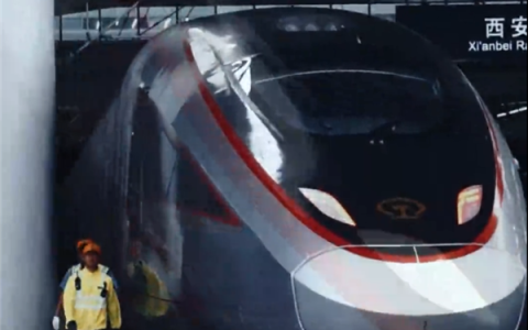 时速350公里的复兴号 竟然有这么大！