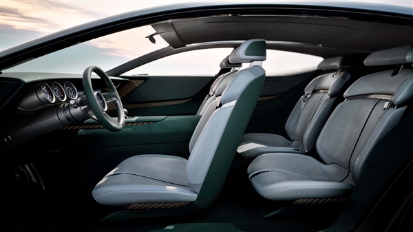 颜值没输过！马自达绝美概念车亮相东京车展