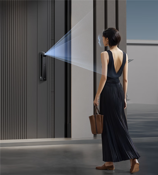 差价2倍！AI智能门锁分两种 90%的人选错踩坑