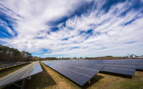 光伏协会澄清“连开三天会”传闻 权威人士：确有光伏产能调控政策将出台