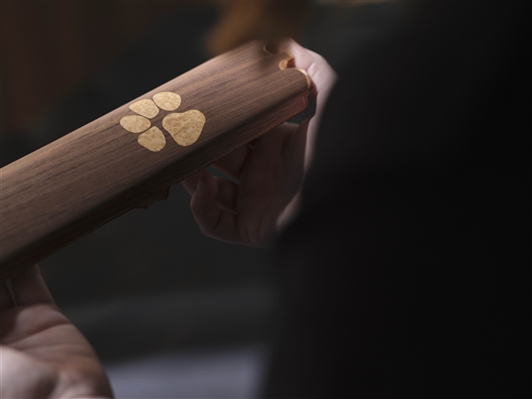 狗都有劳斯莱斯了！一客户为爱犬定制特别版闪灵：真开眼