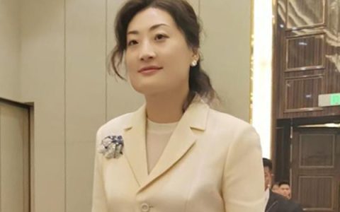 知情人透露宗馥莉辞职原因：本人将独立经营娃小宗