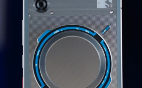 行业首款风水双冷手机 红魔11 Pro系列真机开箱：酷炫水冷环、唯一纯平后盖