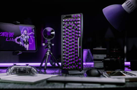 七彩虹星驰87铝合金磁轴电竞键盘首发499元起：8000Hz超高有线回报率