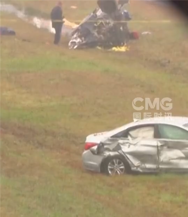 三天连续三起坠机事故！美国又一小飞机坠毁高速公路 已致2死1伤