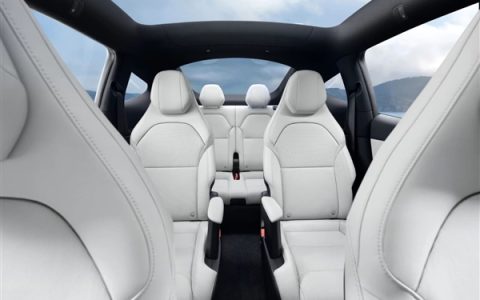 8000元 特斯拉Model Y L全新浅灰色高级内饰上线：抗污、好打理