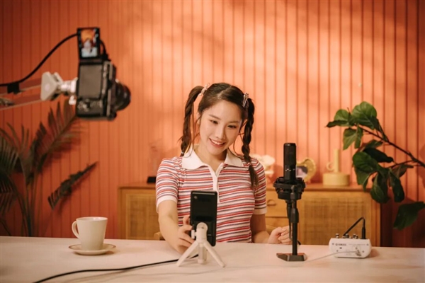 7999元 索尼发布5G直播神器：HDMI直连相机 随时随地直播