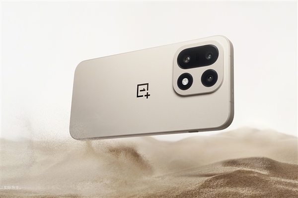 最先进的手机屏幕！一加15 165Hz+1.5K屏成本比2K屏更高