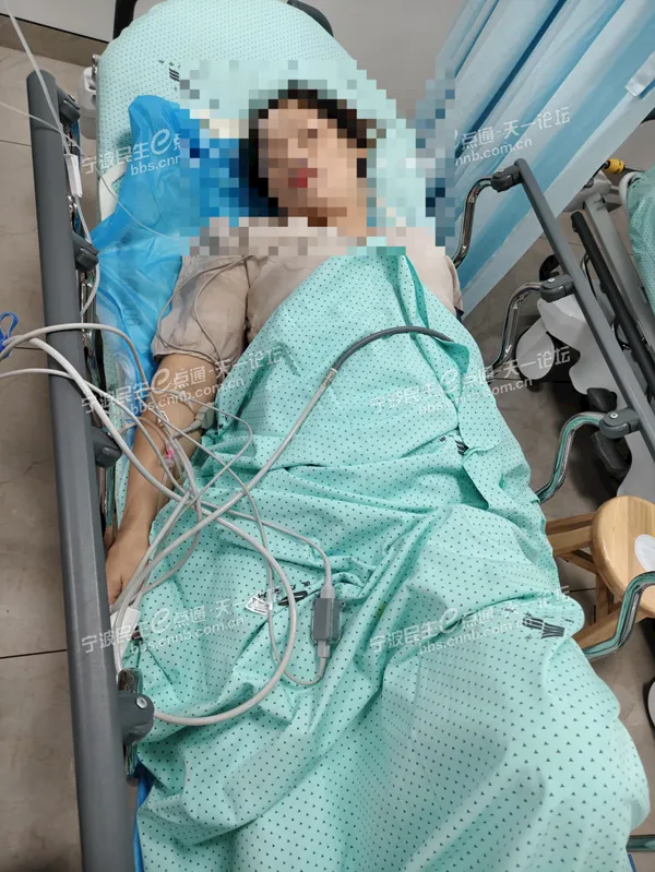 特斯拉销售展示车辆零百加速性能 结果一脚电门把两位客户送进医院