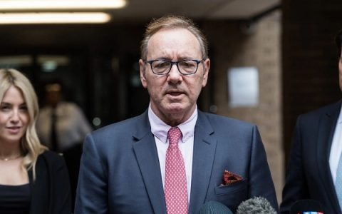 凯文·史派西无家可归