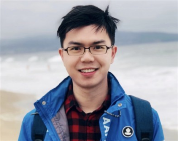 1.88米人形+四足可变！上纬新材预热全尺寸机器人