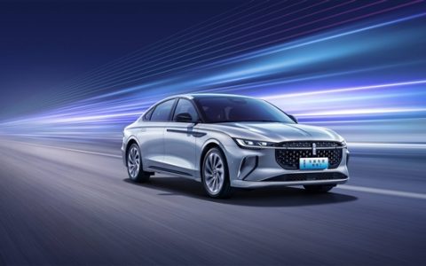 中国谁在买豪车！林肯高管：中国豪华车用户比欧美年轻20岁