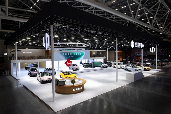 10万内首搭激光雷达！零跑A10广州车展全球首秀：500km超长续航