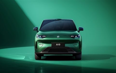 10万内首搭激光雷达！零跑A10广州车展全球首秀：500km超长续航