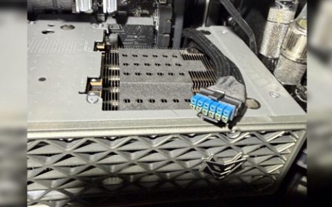 还怎么放心用：又一起RX 9070 XT显卡12V-2x6接口烧毁！